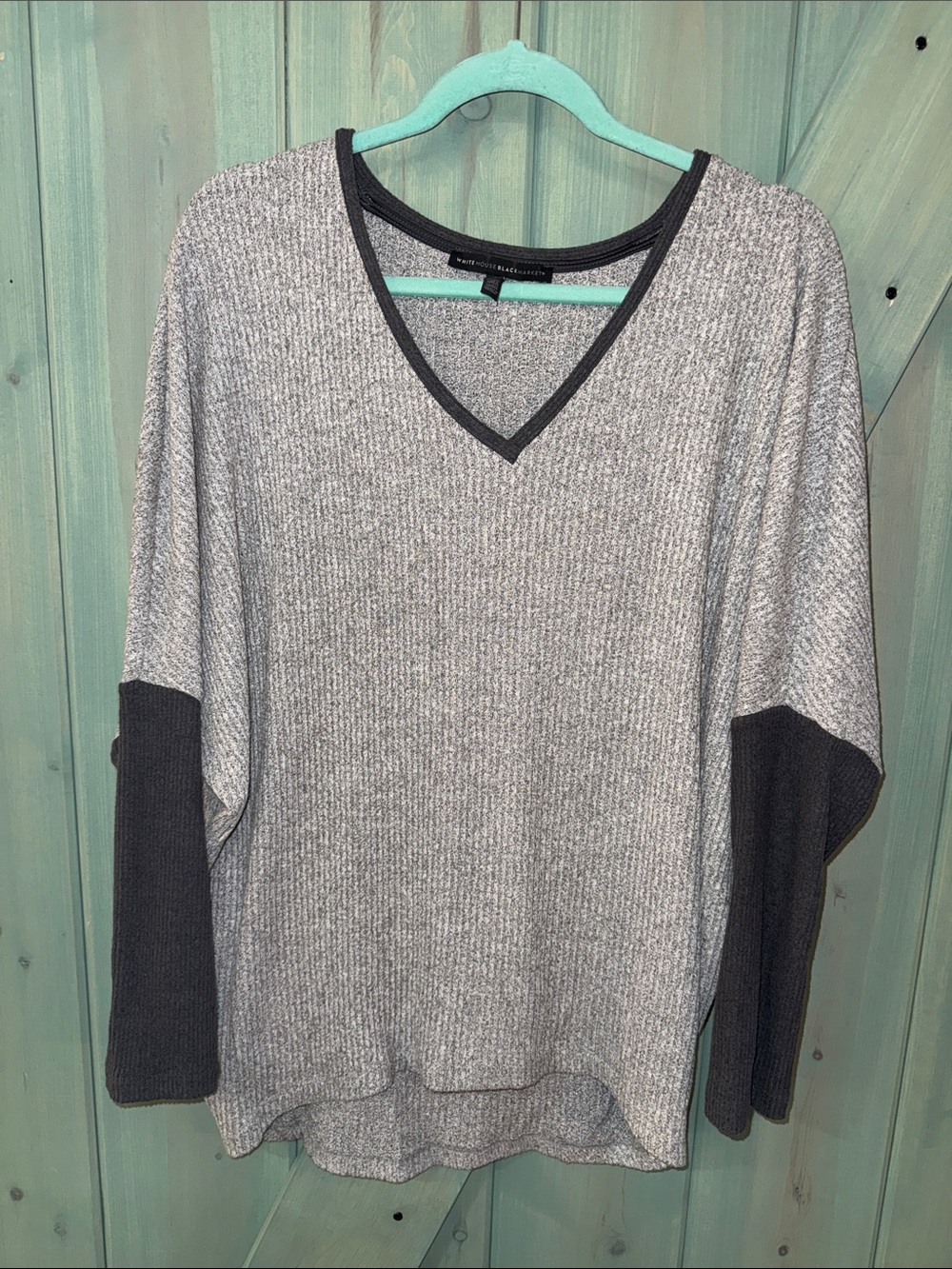 White House Black Market knit sweater size M EUC